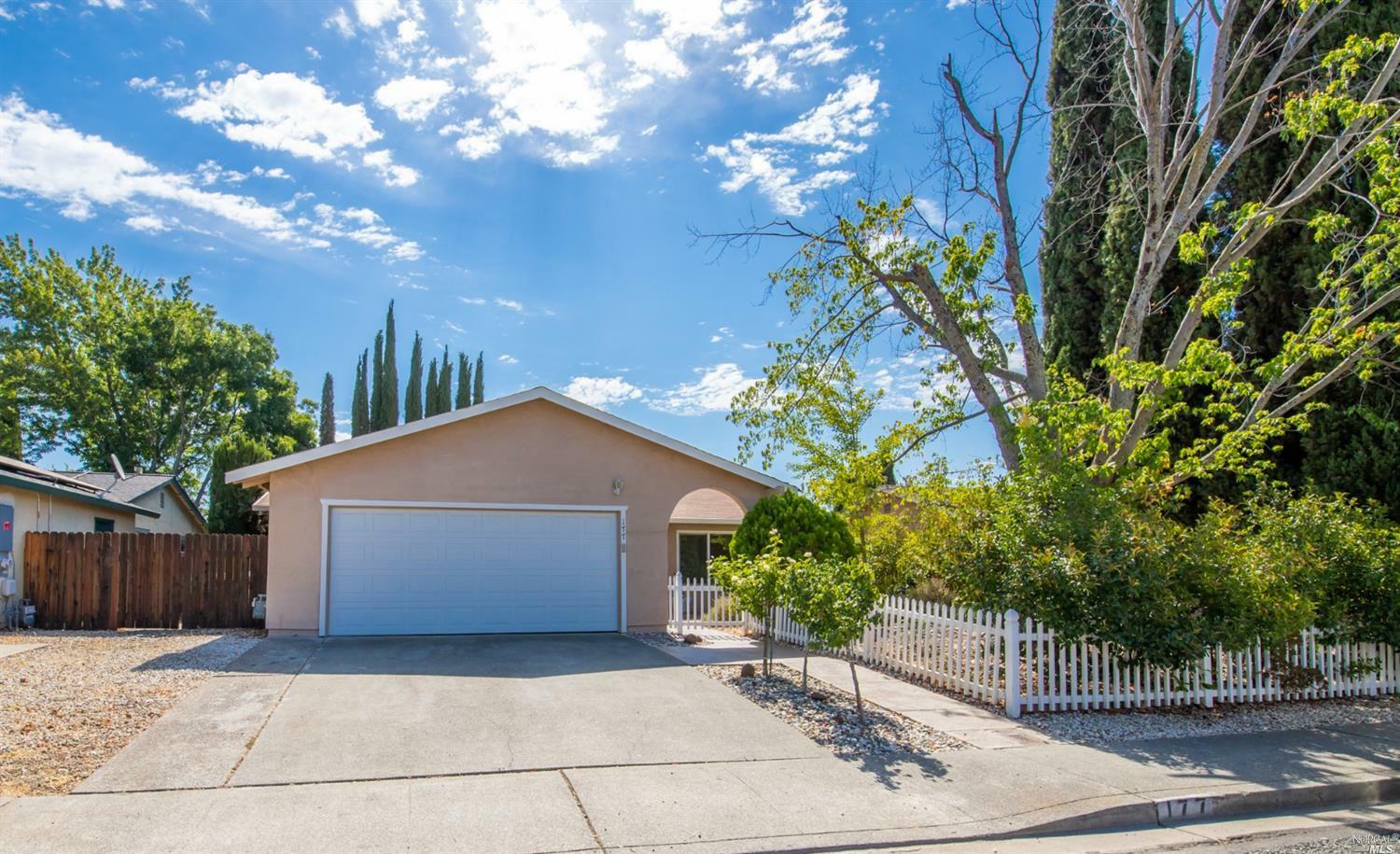 Property Photo:  177 Quincy Court  CA 95687 