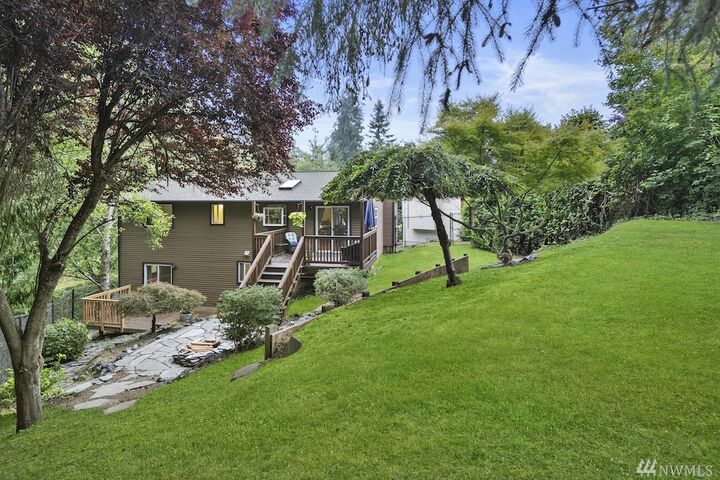 Property Photo:  1614 131st Dr NE  WA 98258 