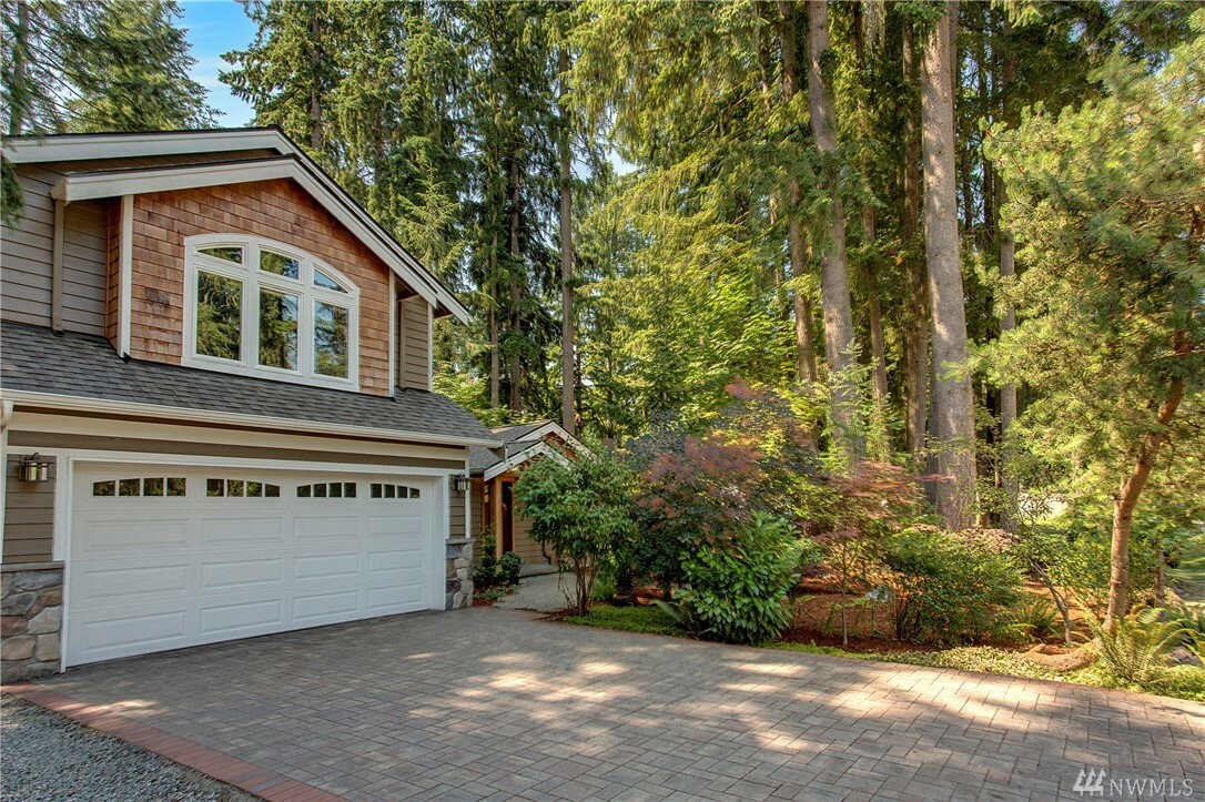 Property Photo:  18523 NE 159th St  WA 98072 