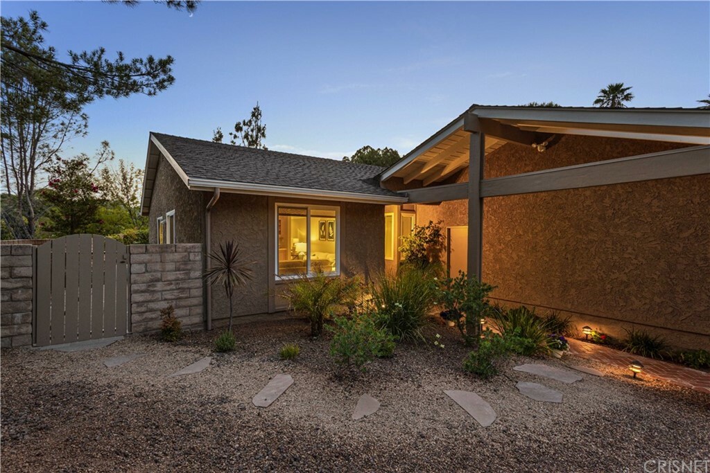 Property Photo:  7631 Atron Avenue  CA 91304 