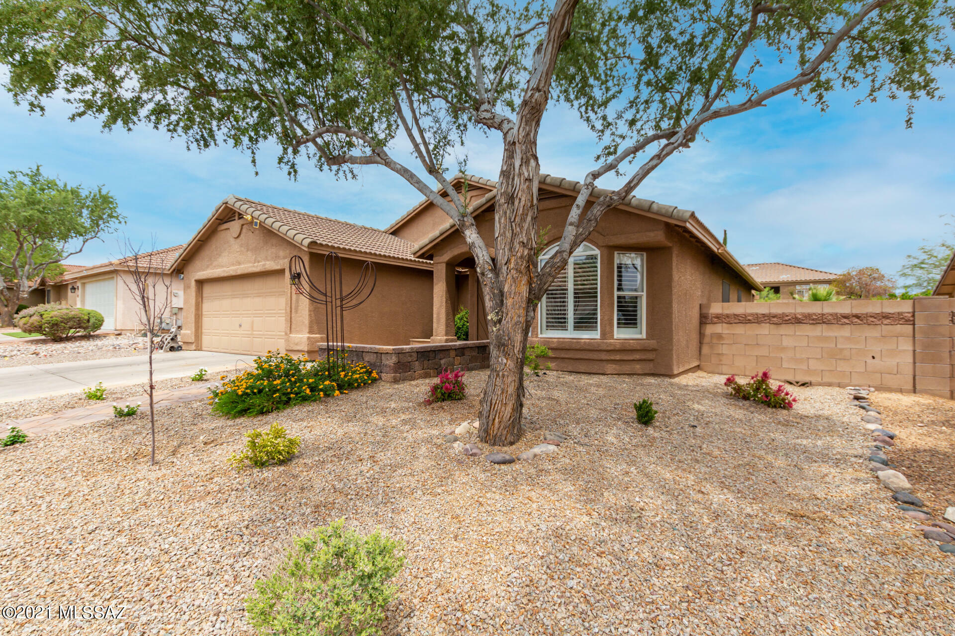 Property Photo: 12854 N Fresnal Canyon Road AZ 85658