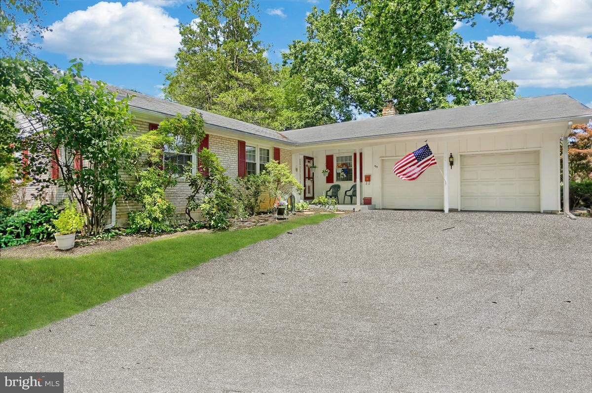 Property Photo: 415 Allendale Way PA 17011