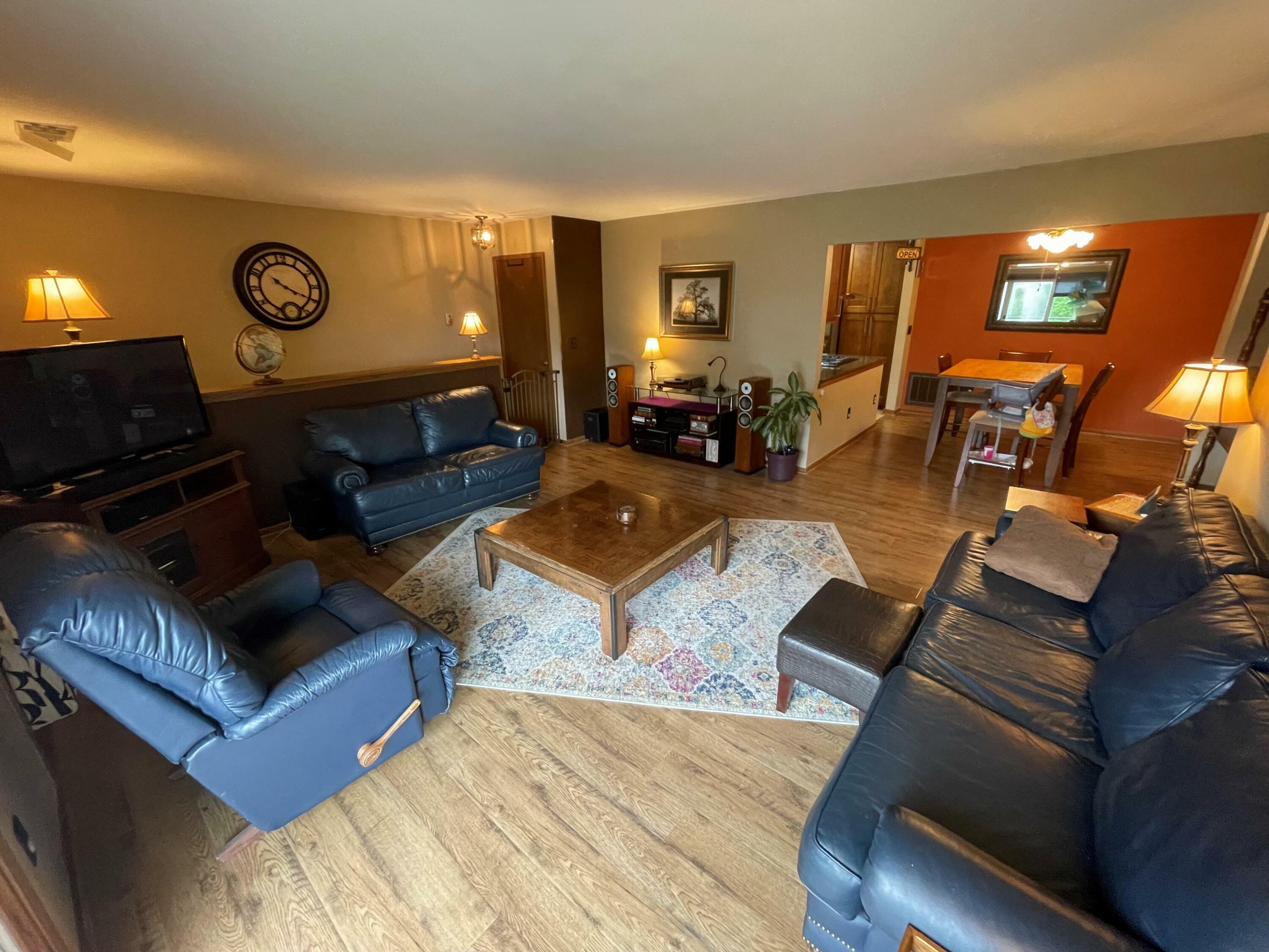 Property Photo:  3545 E Oakshire Dr 2G  WI 53154 