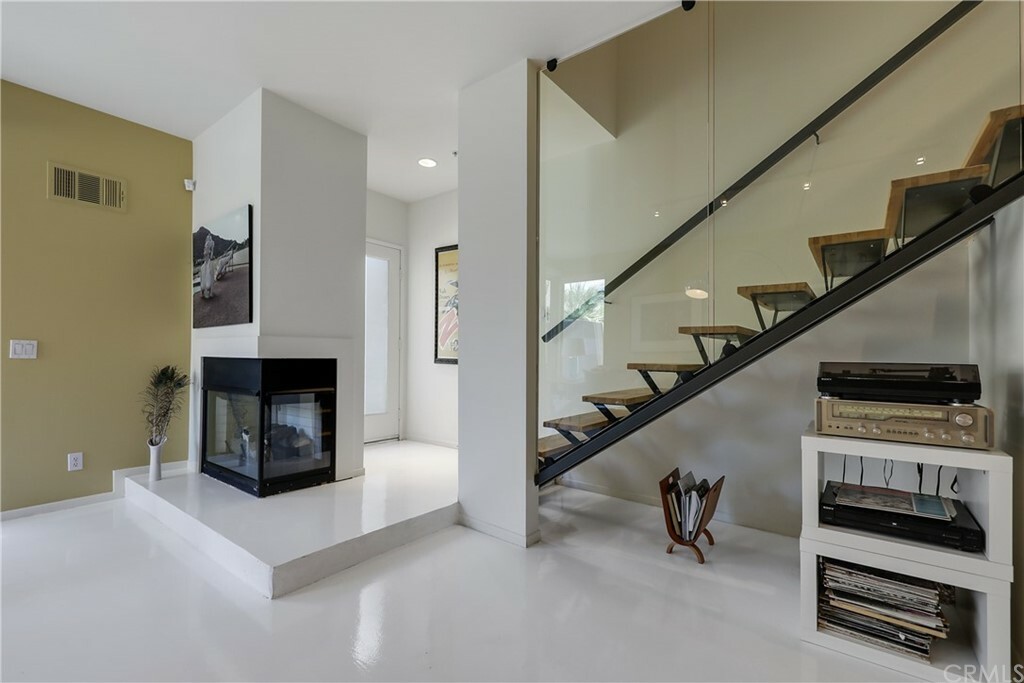 Property Photo: 739 E Arenas Road CA 92262