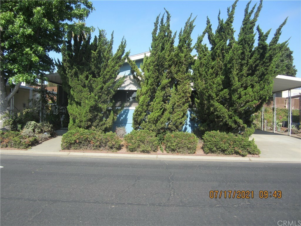 Property Photo:  1650 E Clark Avenue 207  CA 93455 