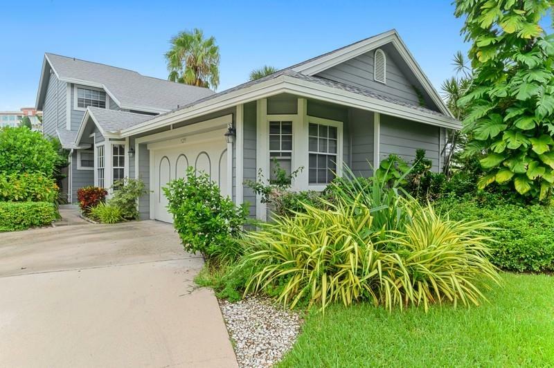 Property Photo:  5295 Park Place Circle  FL 33486 