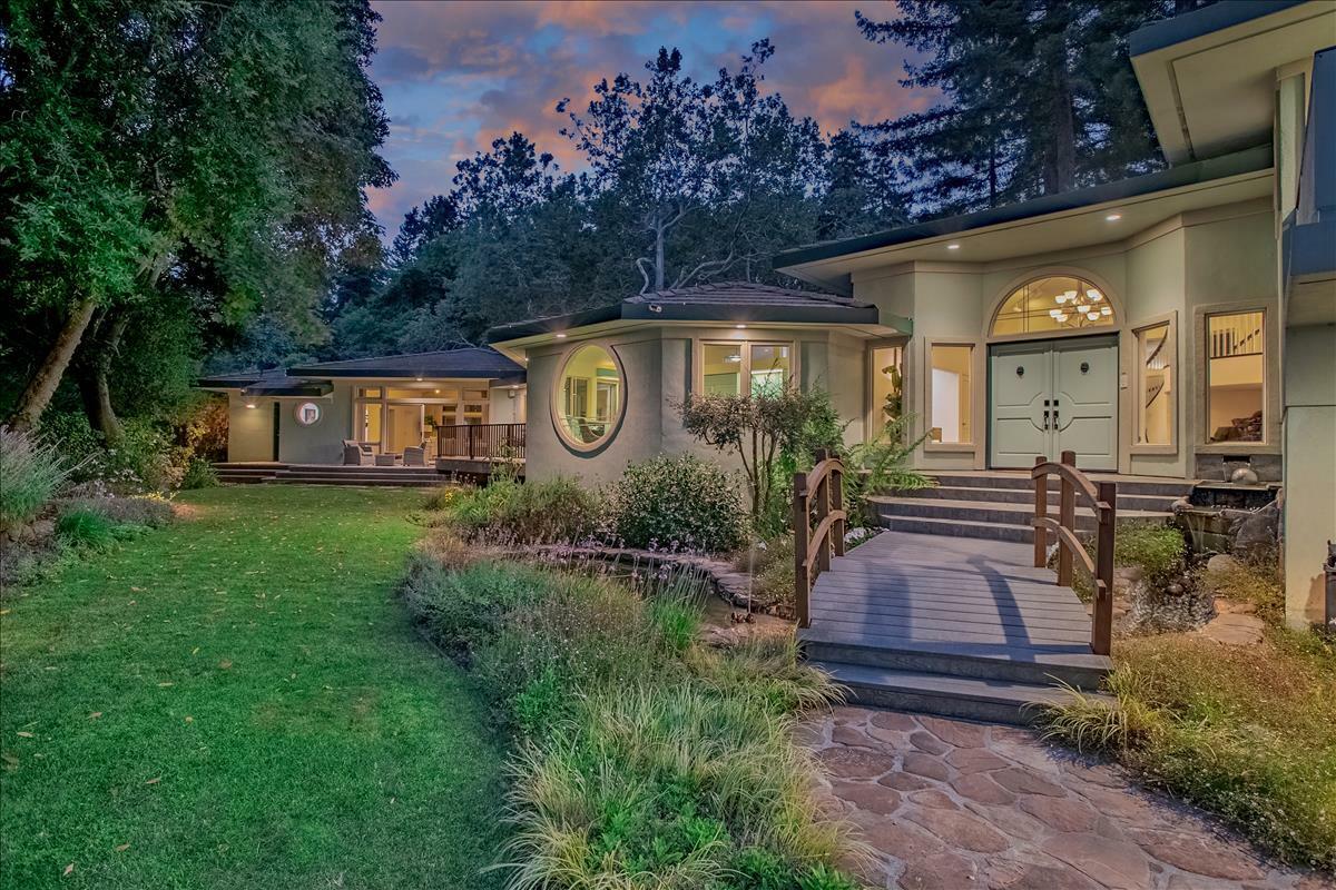 Property Photo: 101 Bartlett Way CA 95060