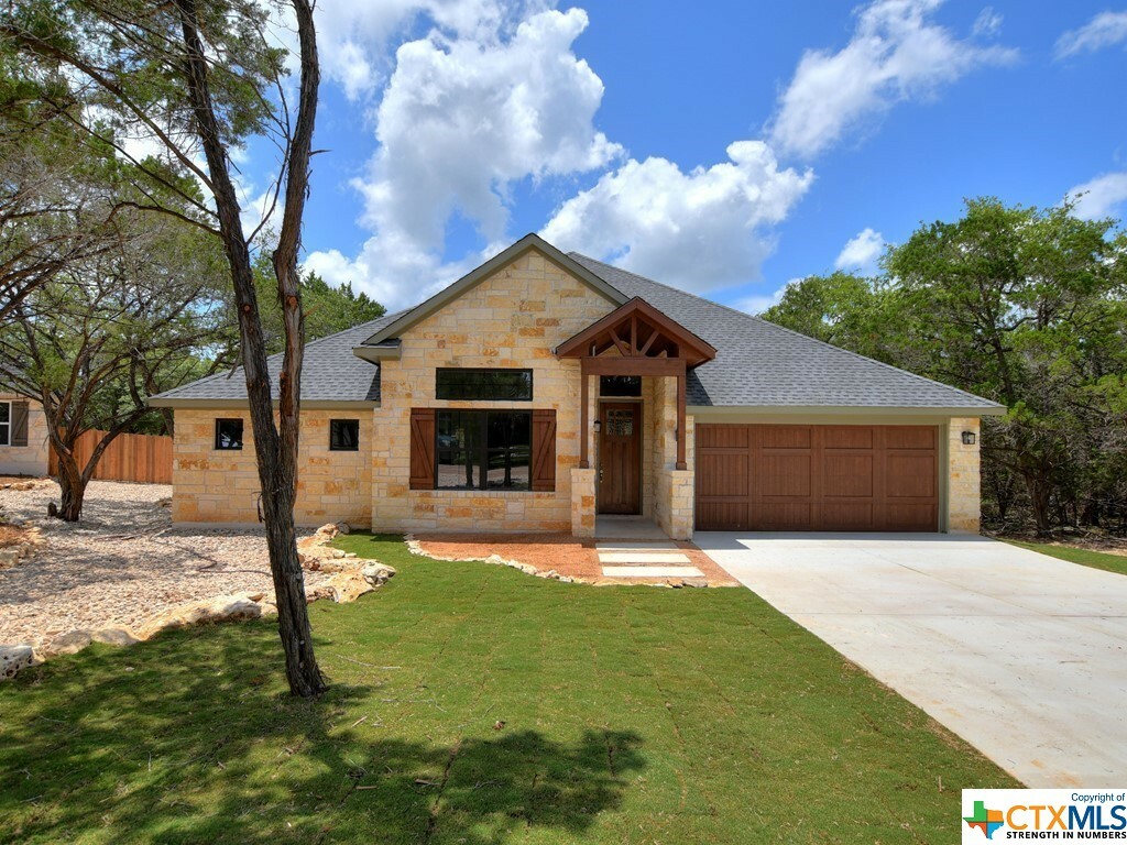 Property Photo:  5 Tanglewood Trail  TX 78676 