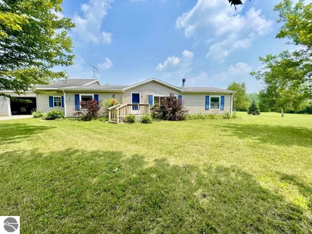 Property Photo:  1773 S Vroman Road  MI 48858 