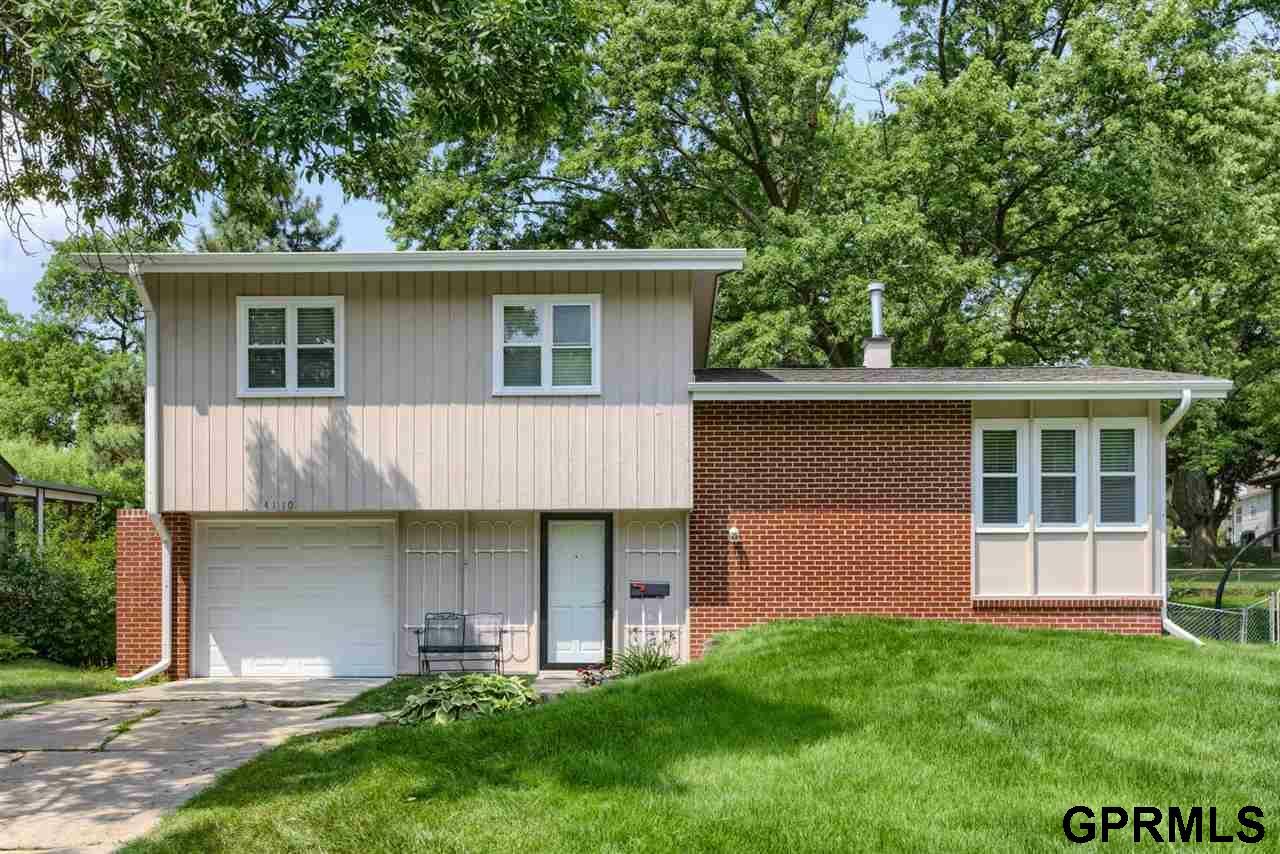 4110 Parkview  Omaha NE 68134 photo