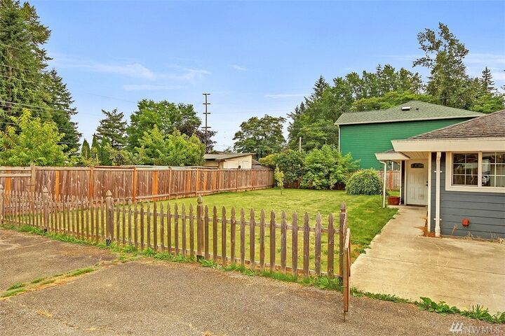 Property Photo: 4616 189th St NE WA 98223