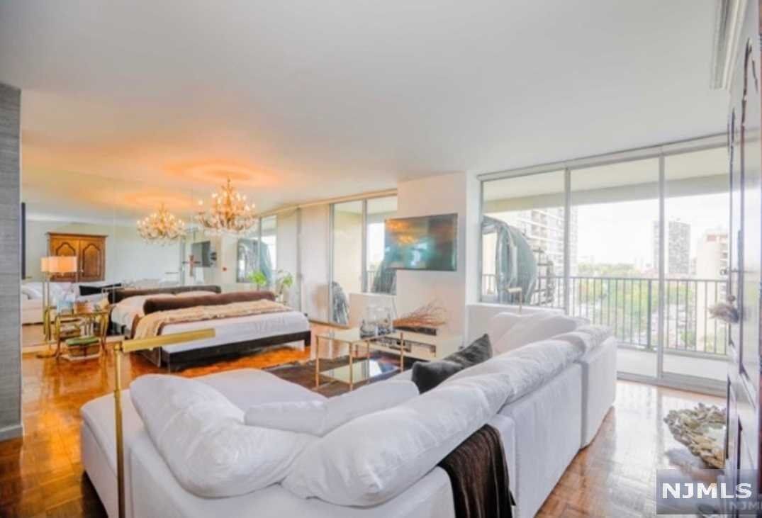 Property Photo: 5 Horizon Road #1007 NJ 07024