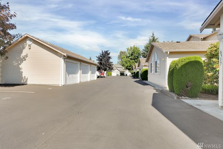 Property Photo: 6313 111th Ave E WA 98372