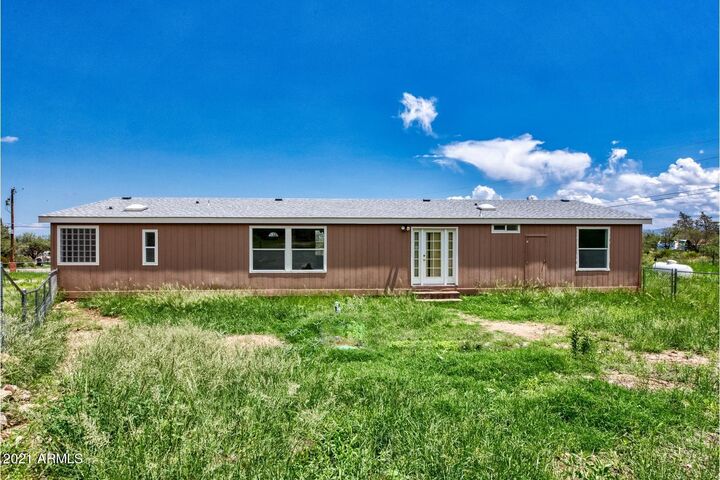 Property Photo: 3352 E Astro Street AZ 85615