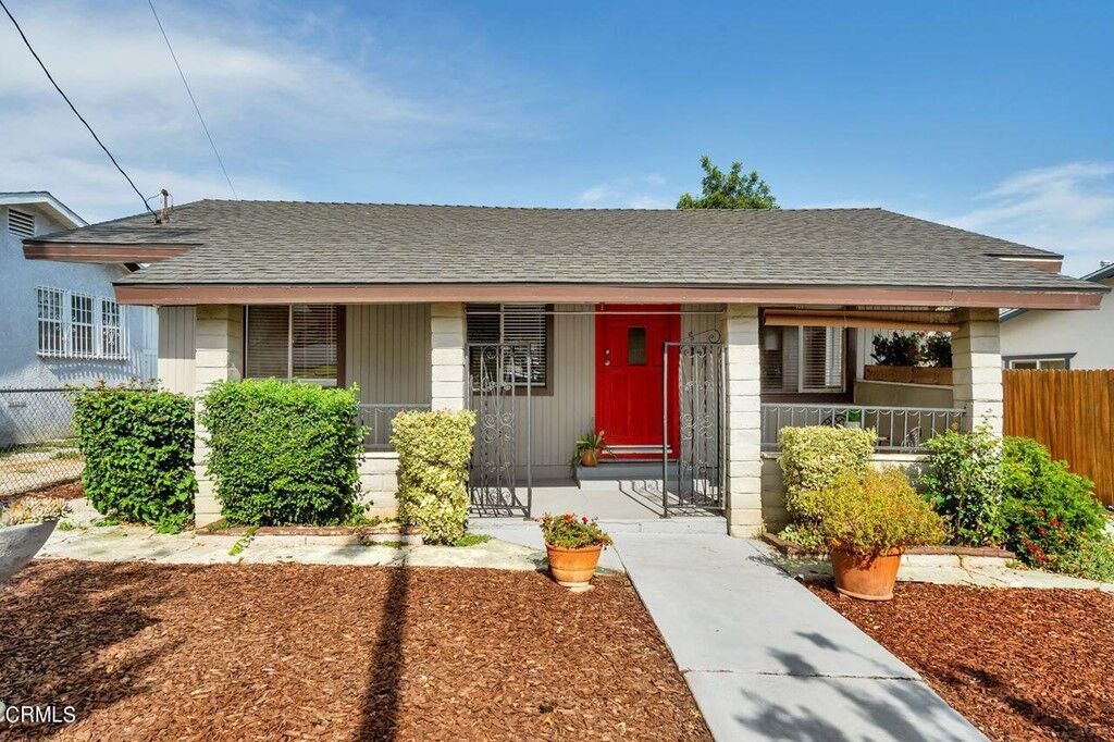 Property Photo:  3848 Portola Avenue  CA 90032 