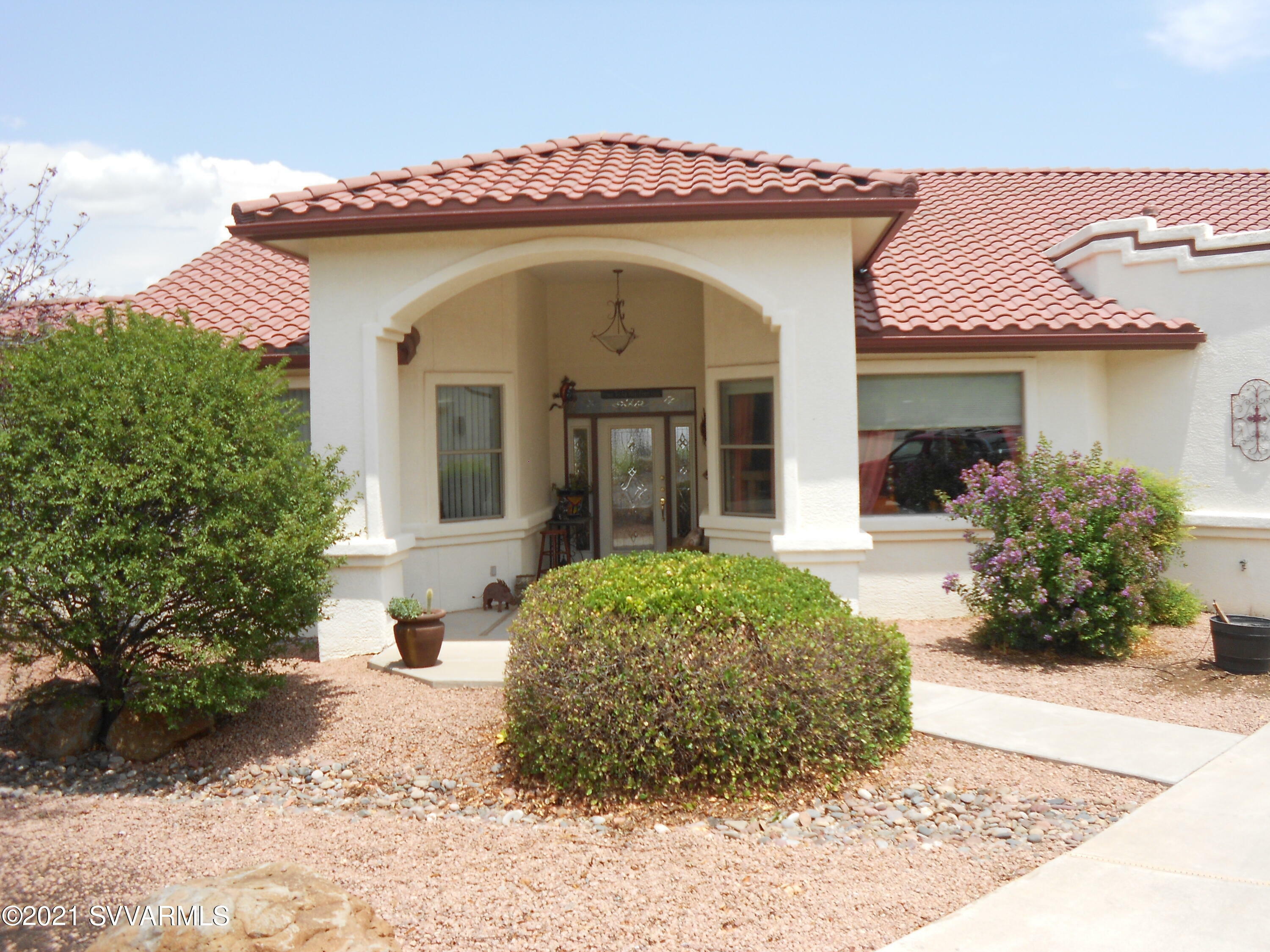 Property Photo:  840 W Black Hills Drive  AZ 86324 