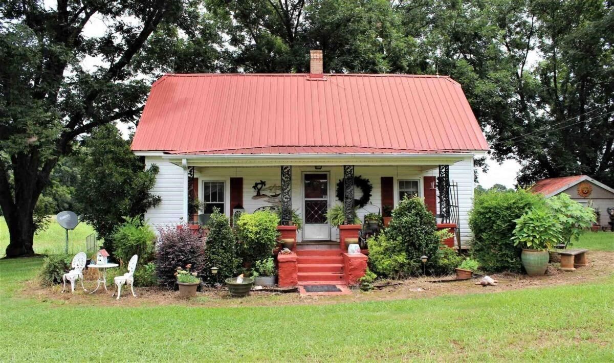 Property Photo: 444 Old Phoenix Road GA 31024