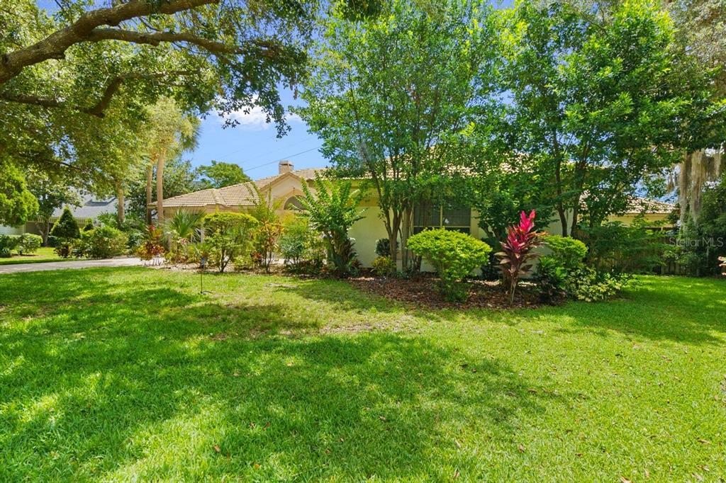 Property Photo:  5337 Foxshire Court  FL 32819 