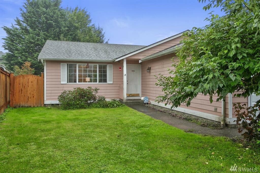 Property Photo:  13813 52nd Ave NE  WA 98271 