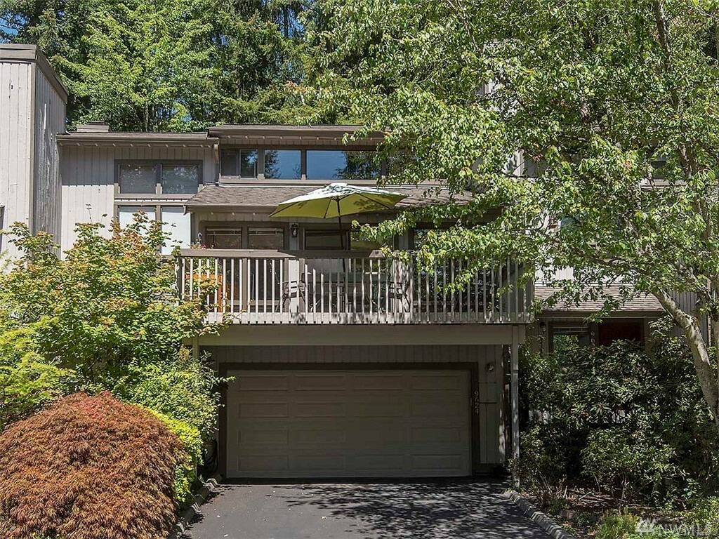 Property Photo:  9624 NE Riverbend Dr  WA 98011 