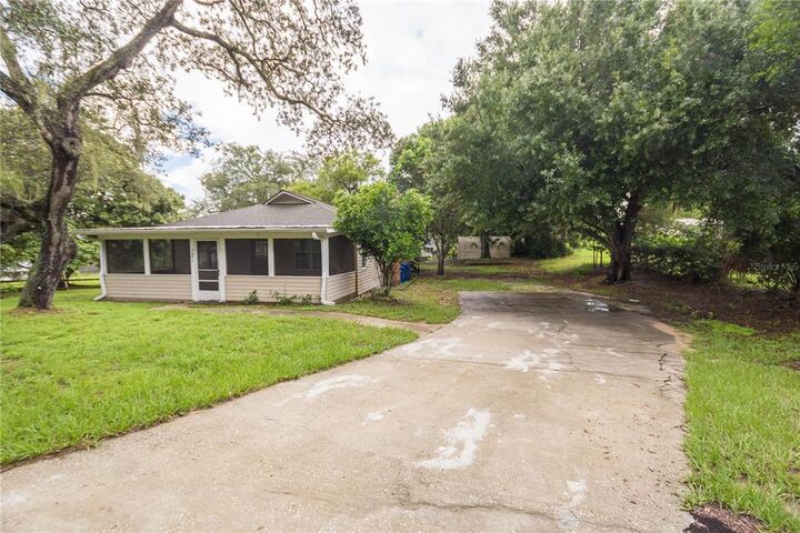 Property Photo:  121 C Street  FL 33843 