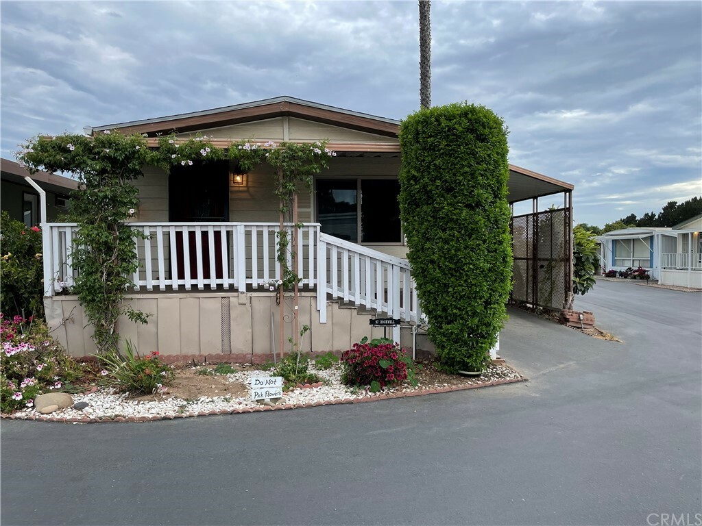 Property Photo:  3210 Santa Maria Way 97  CA 93455 