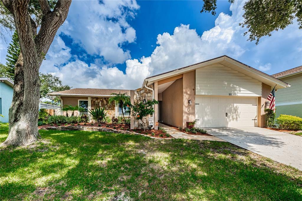 Property Photo:  22 Turnstone Drive  FL 34695 