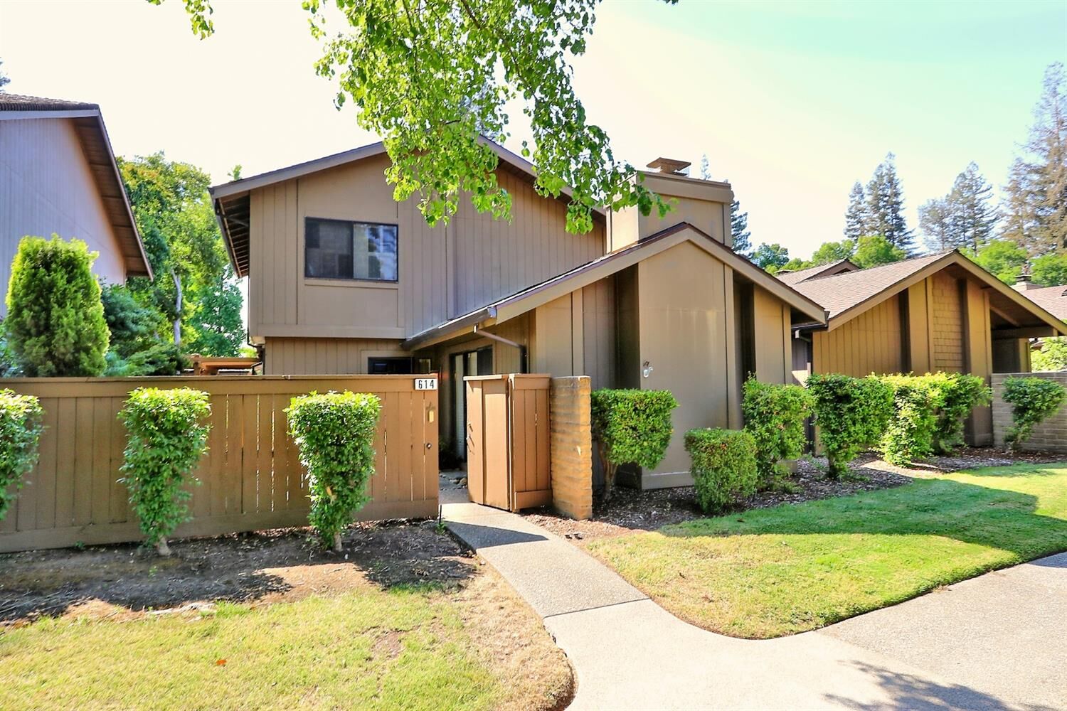 Property Photo:  614 E Ranch Road  CA 95825 