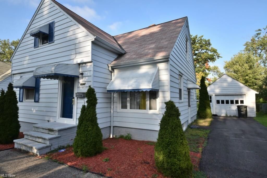 Property Photo:  1367 Churchill Road  OH 44124 