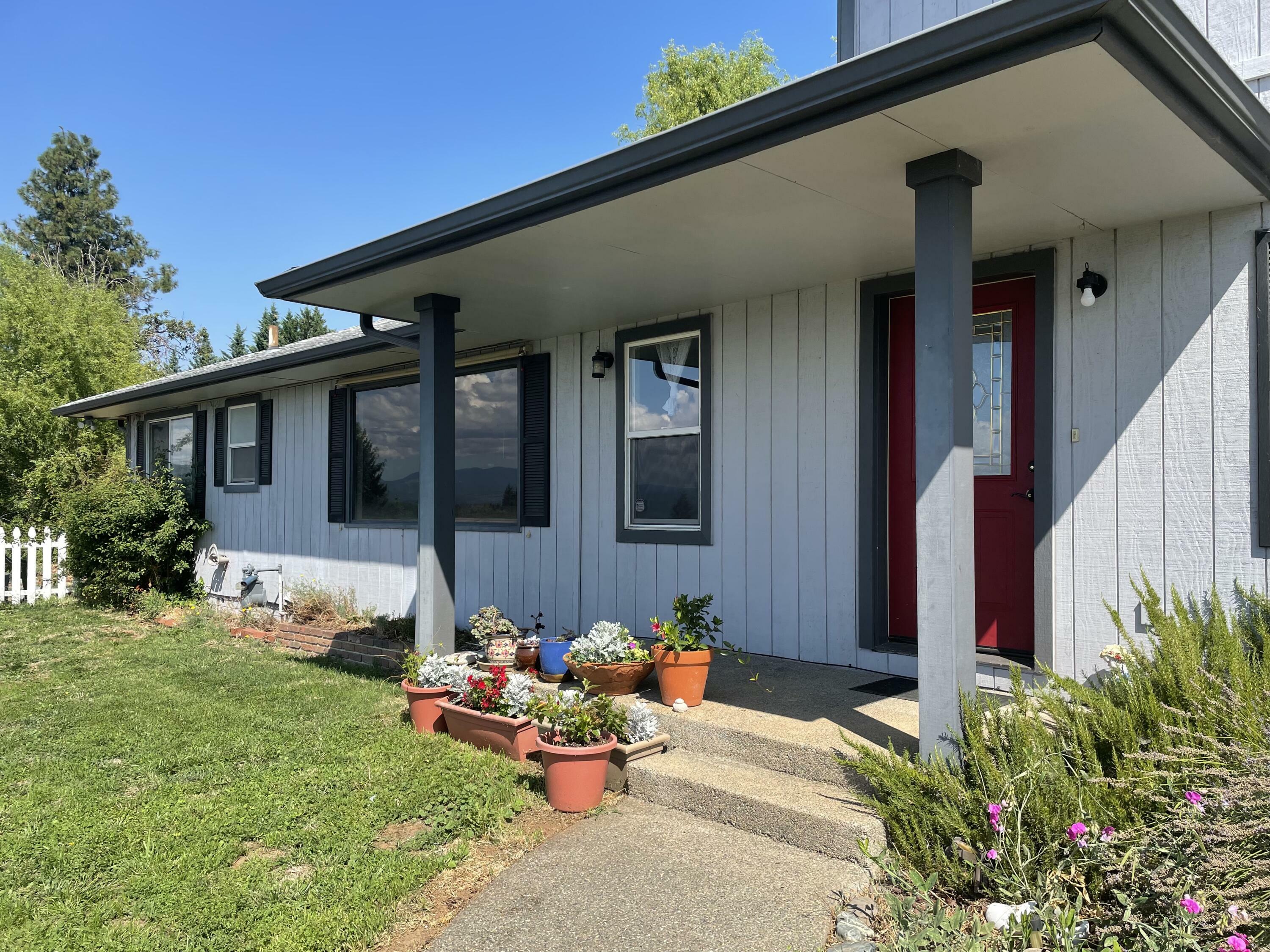 Property Photo:  1760 NE Foothill Boulevard  OR 97526 