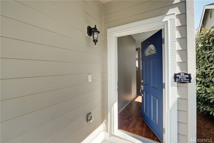 Property Photo:  18209 111th Av Ct E  WA 98372