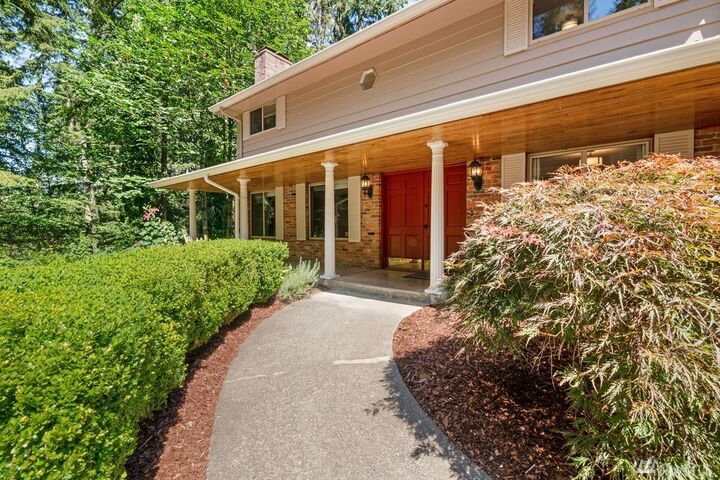 Property Photo: 16207 NE 180th St WA 98072