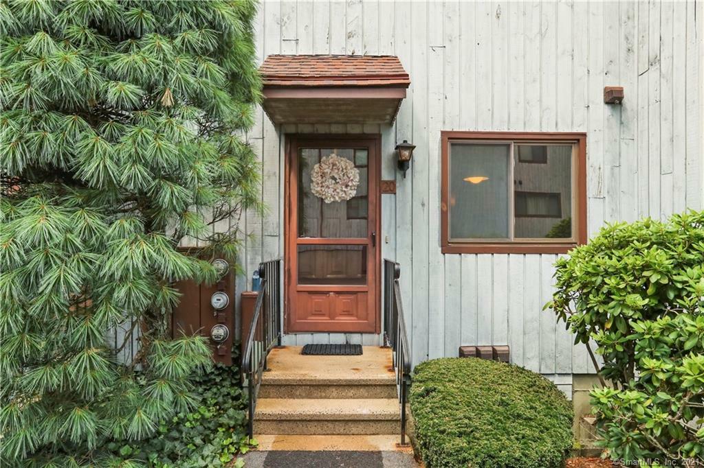 Property Photo: 21 Linden Street 20 CT 06851
