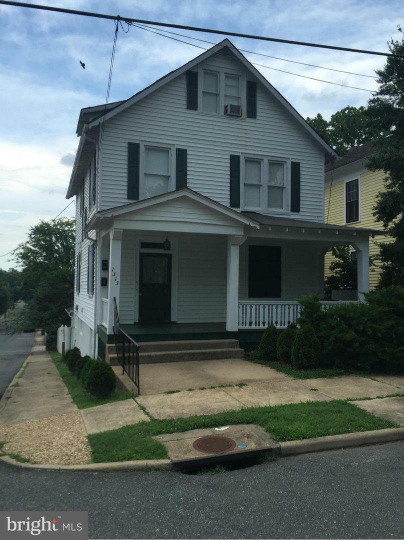 Property Photo:  1313 Winchester Street 1  VA 22401 