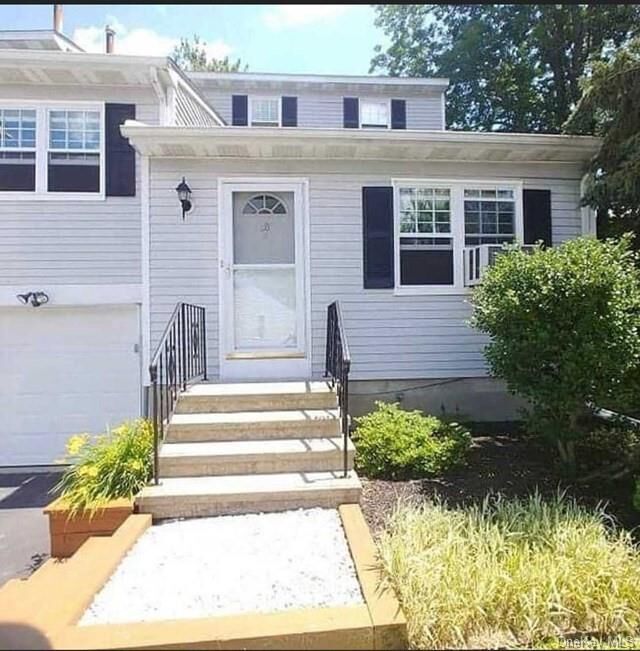 Property Photo: 28 Larch Court NY 12524