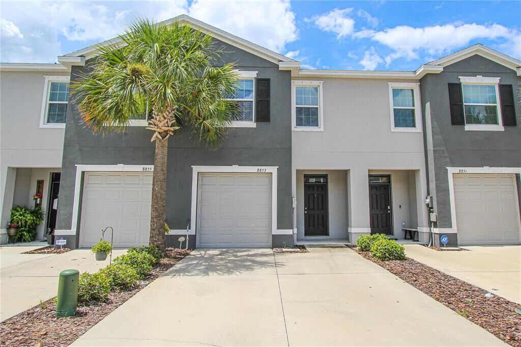 Property Photo:  8853 Indigo Trail Loop  FL 33578 