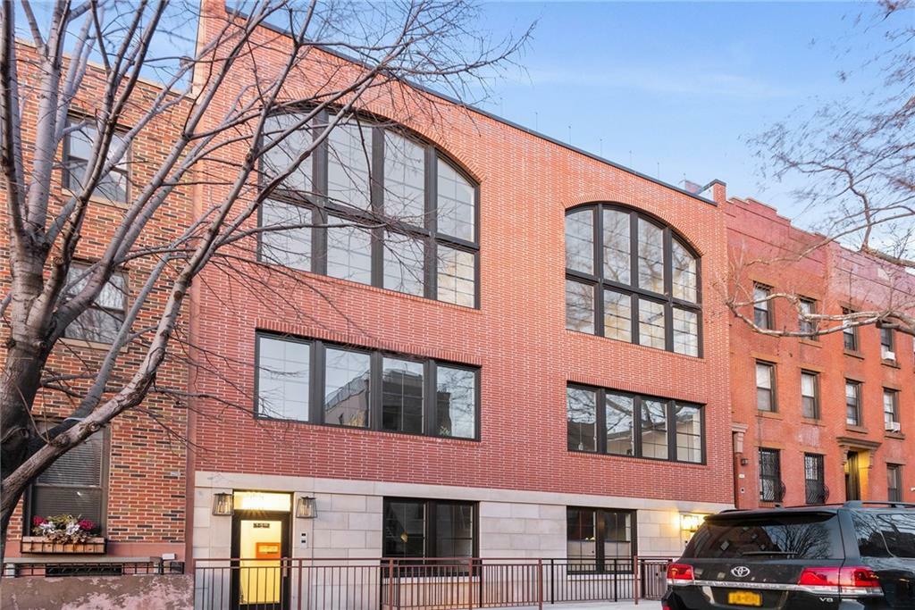 Property Photo:  145 Huntington Street 1L  NY 11231 