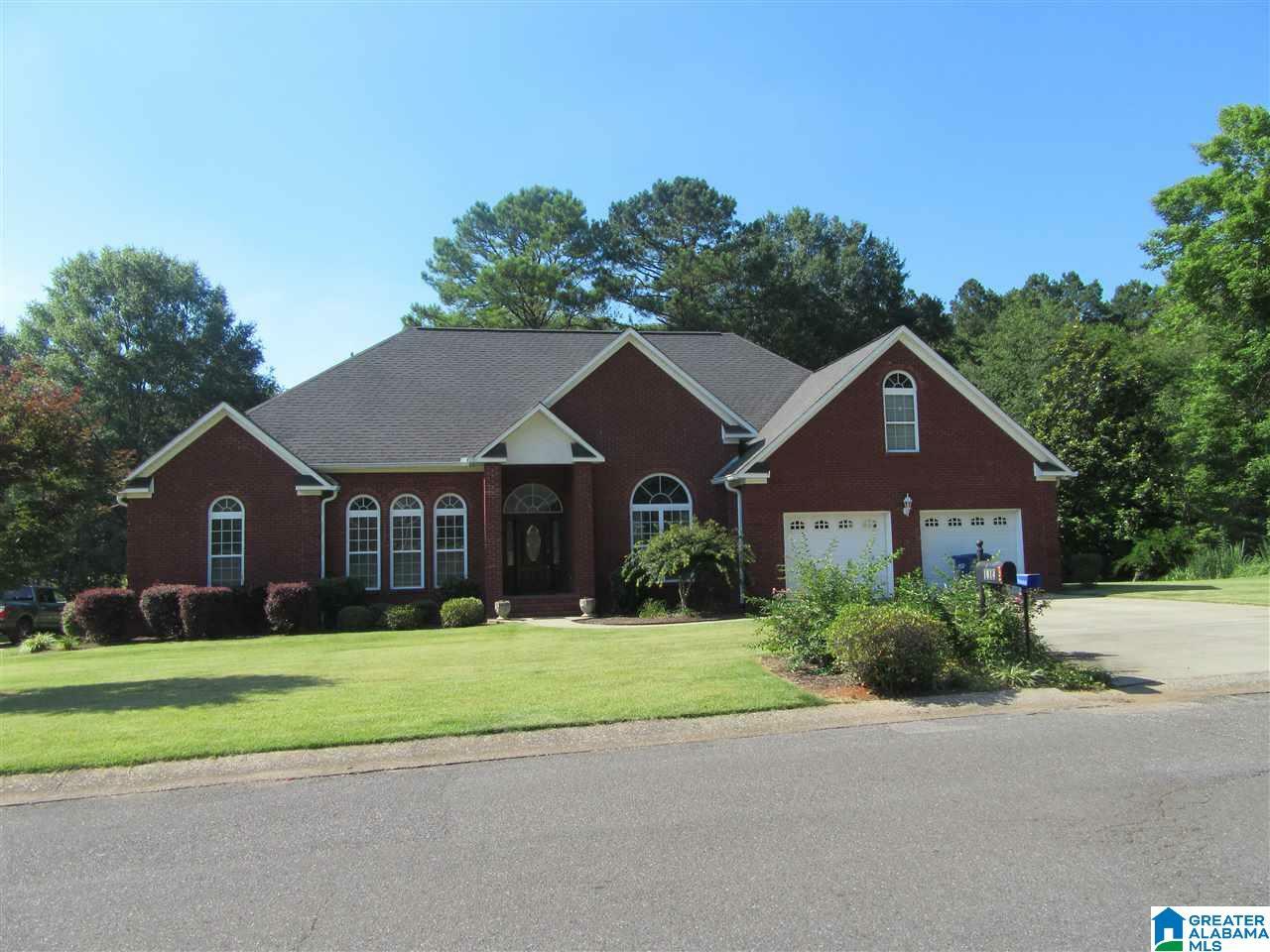 Property Photo:  1014 Tomahawk Drive  AL 35160 