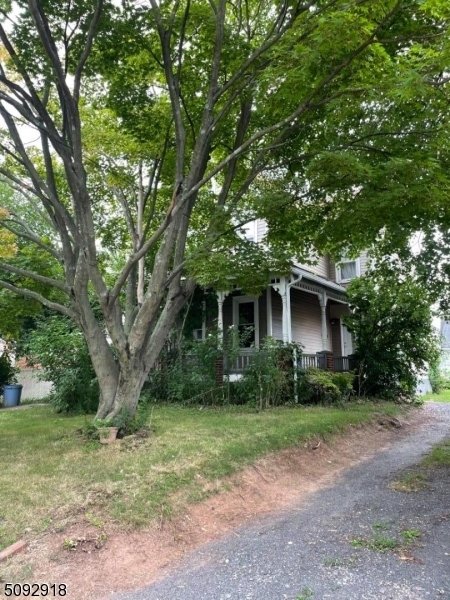 Property Photo:  8 Regent St  NJ 07060 