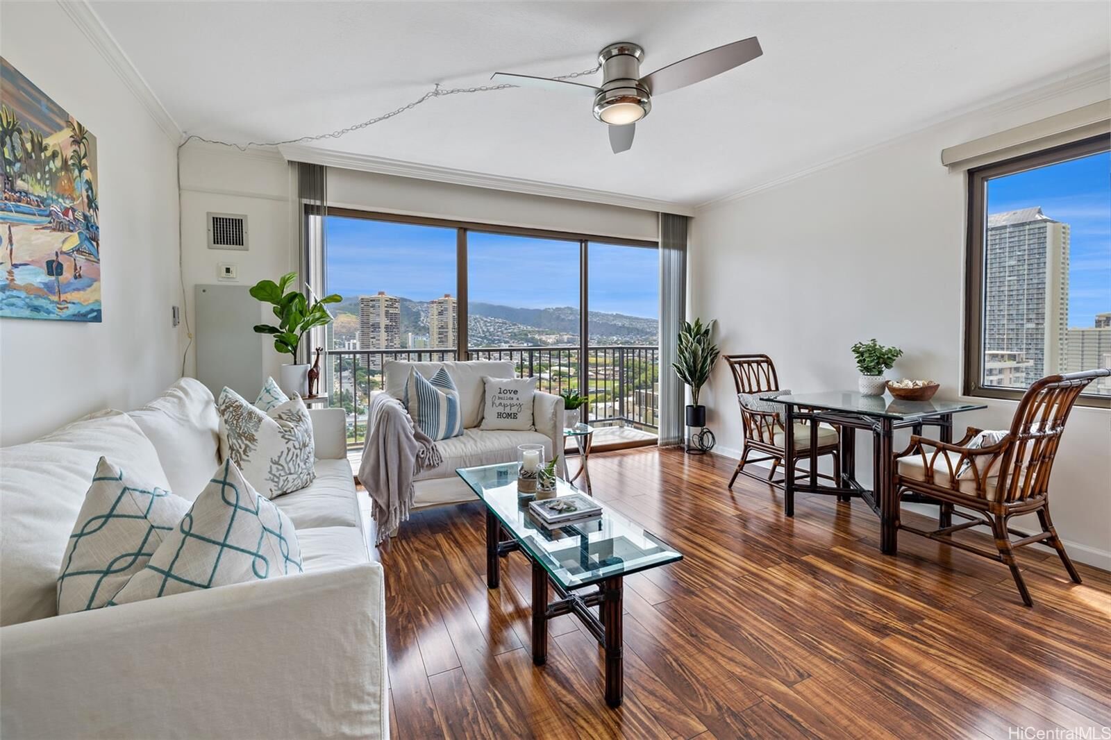 Property Photo:  2140 Kuhio Avenue 1901  HI 96815 