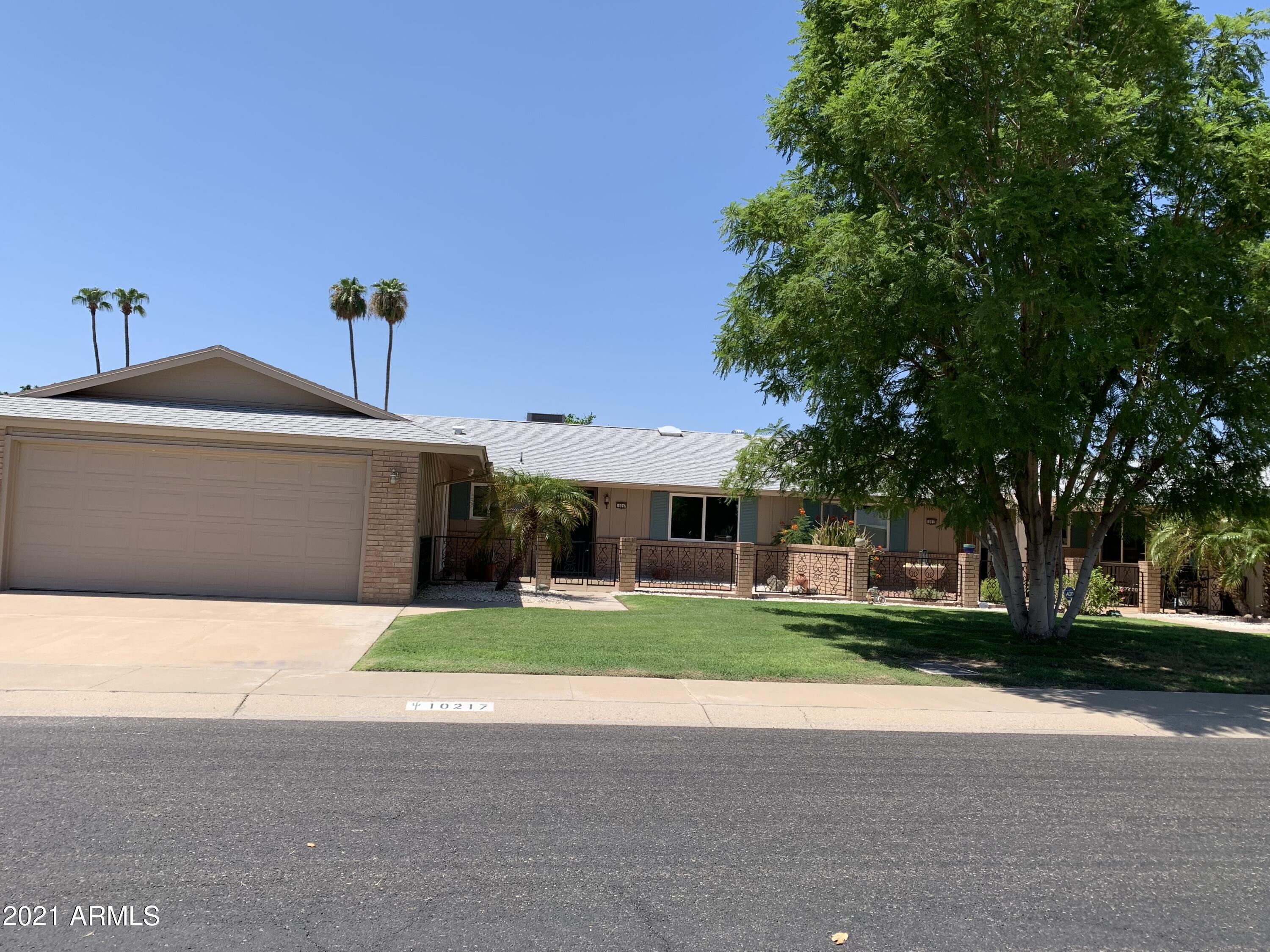Property Photo: 10217 W Pineridge Drive AZ 85351