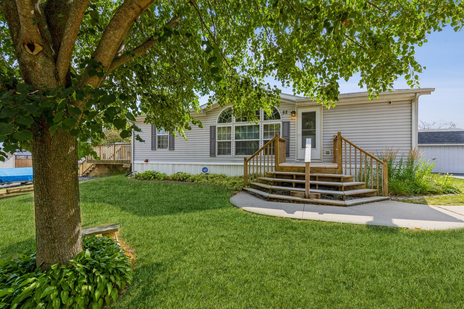 Property Photo:  82 Sandbar Street  IL 60051 