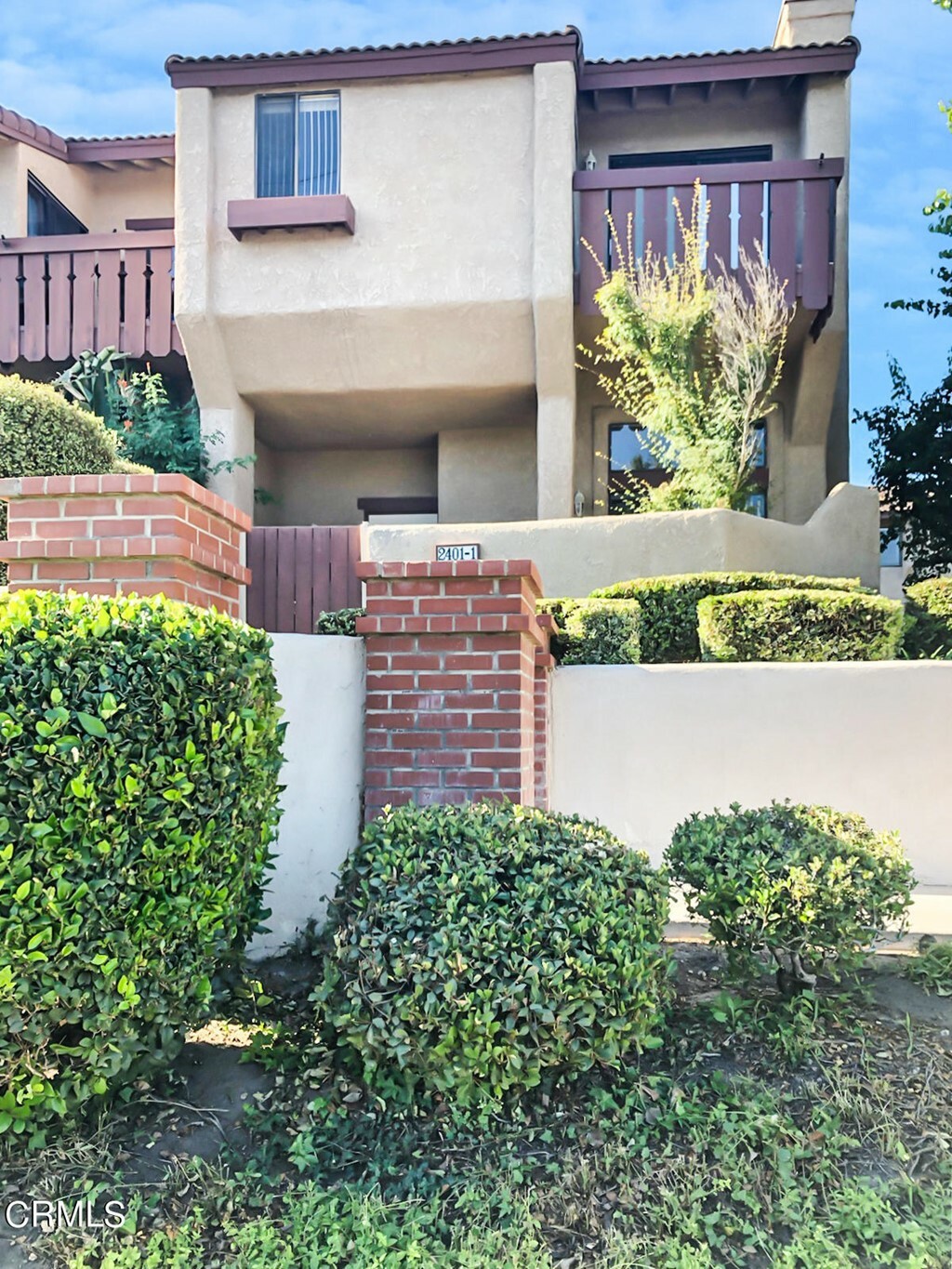 Property Photo:  2401 Chandler Avenue Avenue 1  CA 93065 