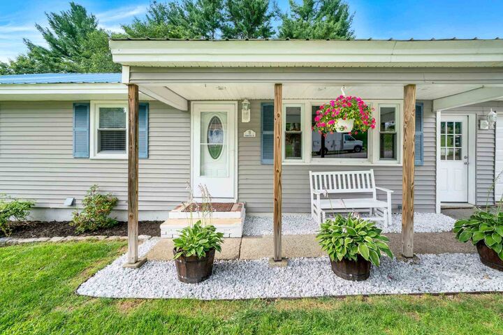 16 Edgewood Street  Derry NH 03038 photo