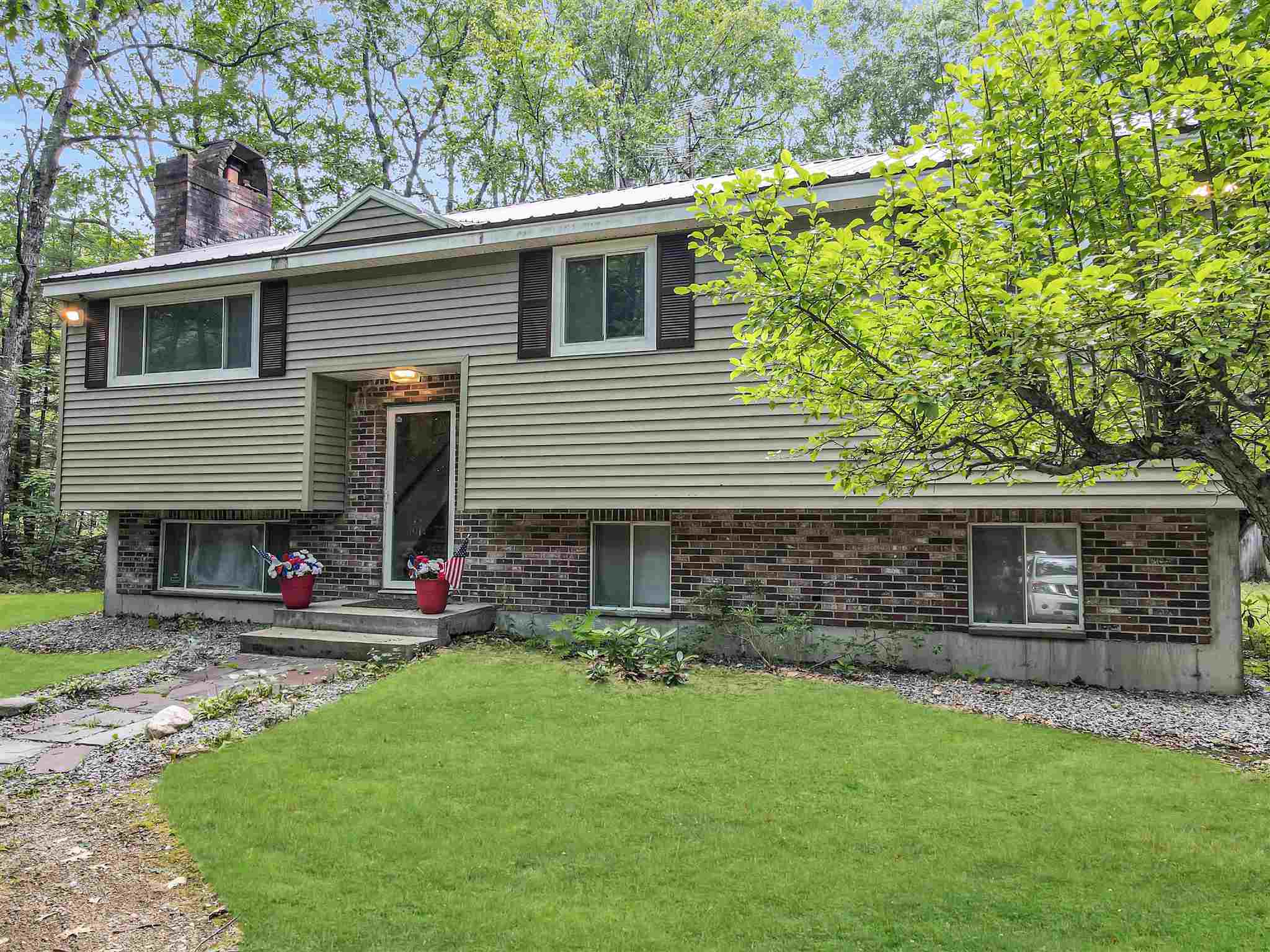 Property Photo:  22 Cutting Gregory Height Road  NH 03266 