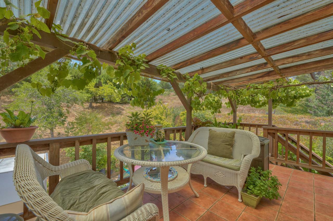 Property Photo:  6874 Valle Pacifico Road  CA 93907 