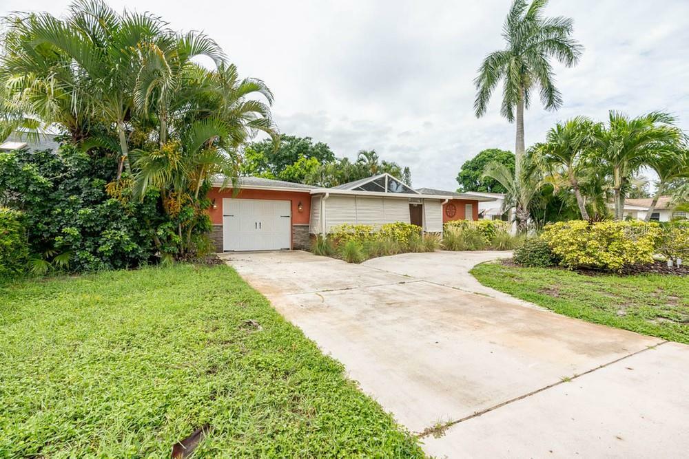 Property Photo:  7505 Alhambra Drive  FL 34209 