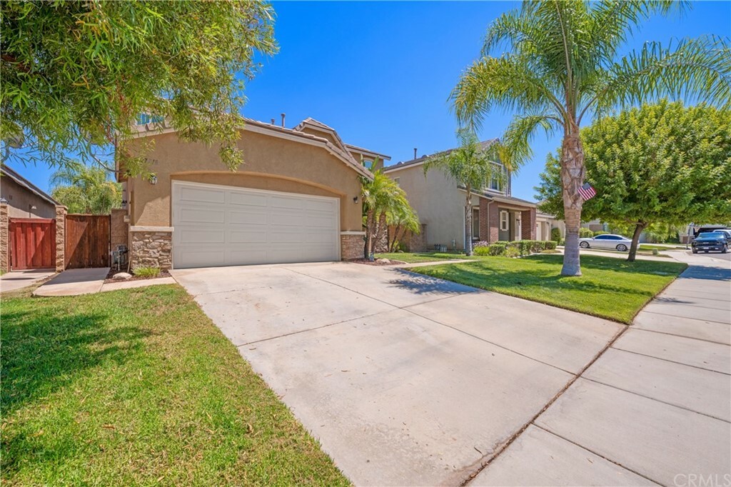 Property Photo:  27718 Watercrest Drive  CA 92585 