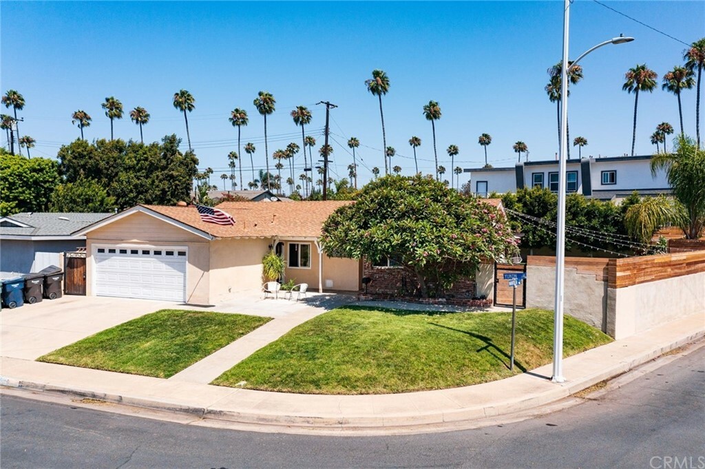 Property Photo: 7691 Yukon Drive CA 92648