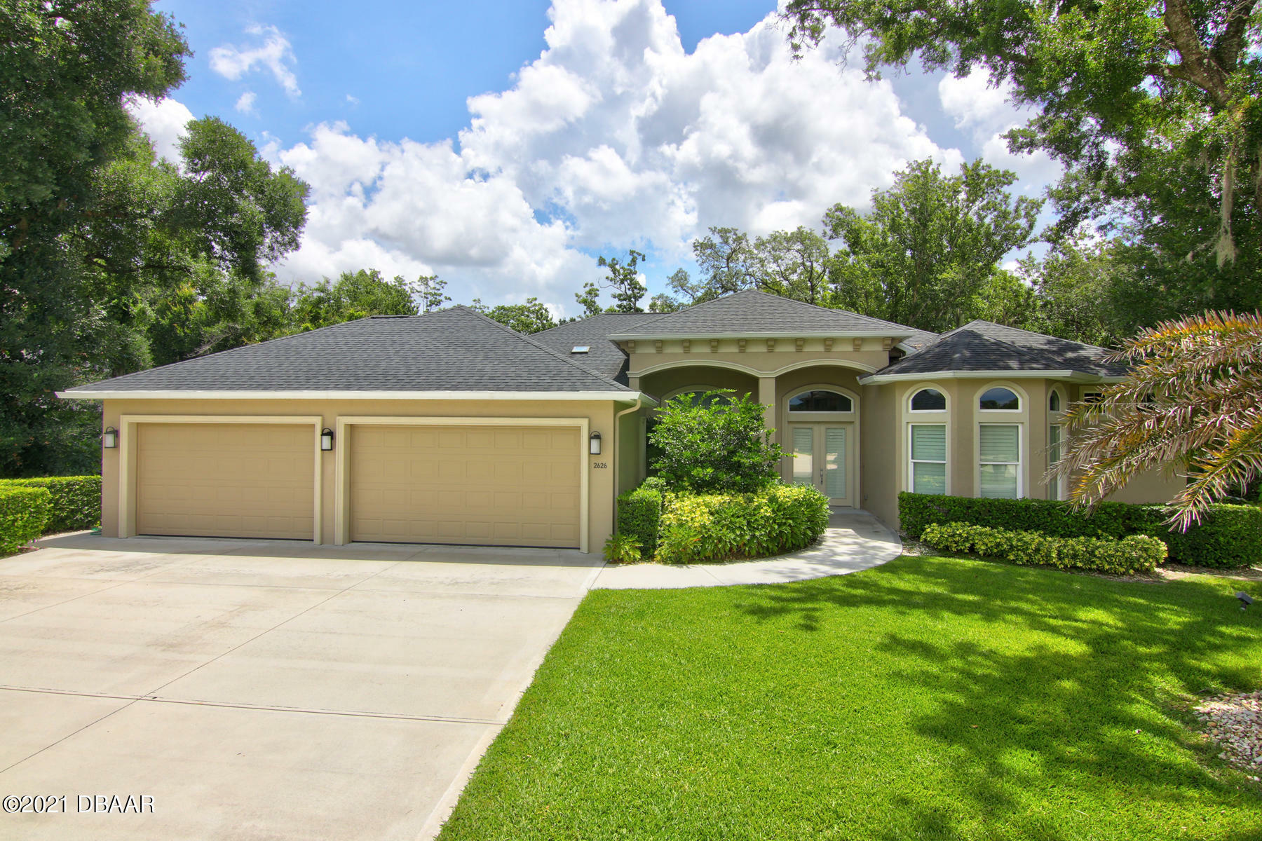 Property Photo:  2626 Spruce Creek Boulevard  FL 32128 